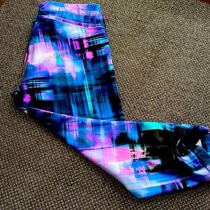 Calvin Klein Cropped Yoga bottoms